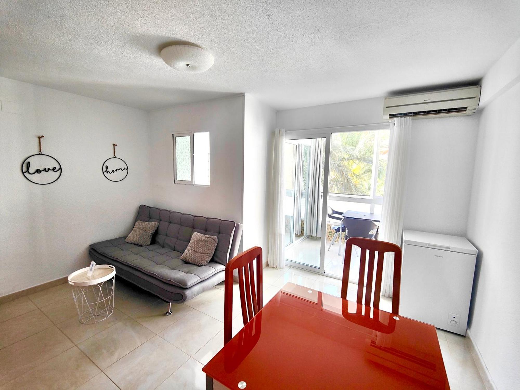 Apartment Versailles 2-9 *